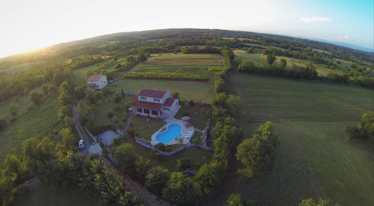 Villa Slivari Zminj Экстерьер фото